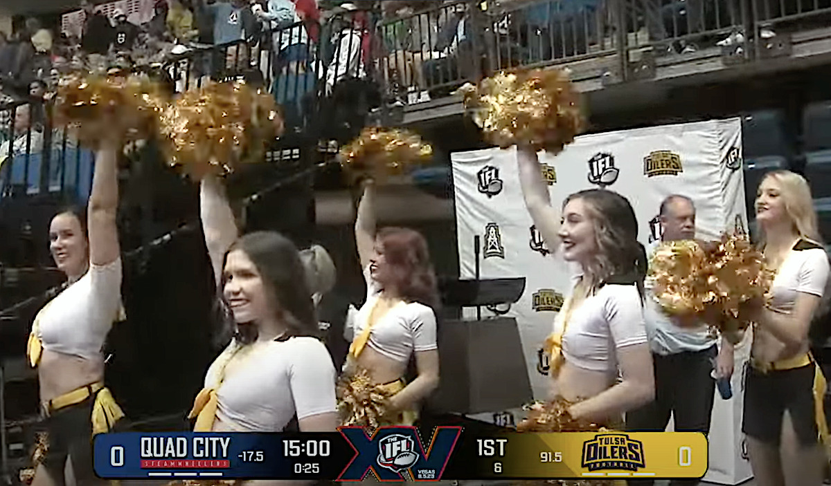 Tulsa Oilers cheerleaders NonDoc